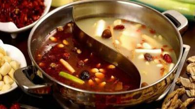 四川火鍋底料技術(shù)哪里好？免費(fèi)提供開(kāi)店技術(shù)指導(dǎo)
