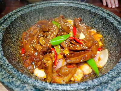 干鍋糯香鴨掌技術(shù)培訓(xùn)哪里好？技術(shù)毫無(wú)保留傳授