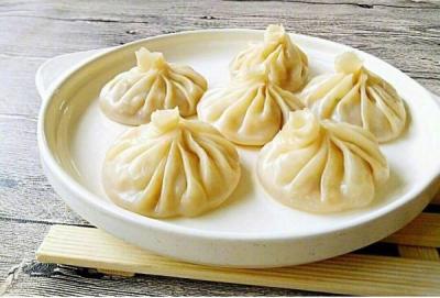 灌湯包培訓哪里滋味好?皮薄透亮，湯多餡飽