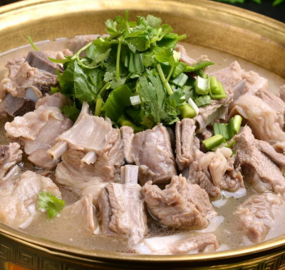 成都餐飲技術(shù)培訓(xùn)學(xué)校，學(xué)習(xí)羊肉湯技術(shù)哪里比較好？