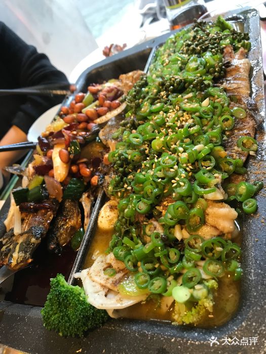 烤魚技術(shù)培訓(xùn)哪里好一點(diǎn)？成都滋味烤魚培訓(xùn)